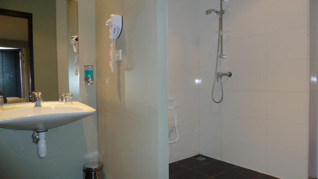 Quadruple Room,1580409897:JPEG