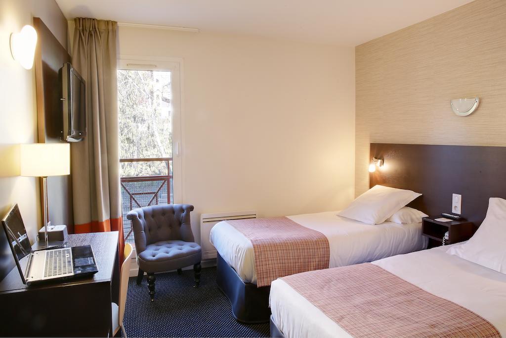 Standard Twin Room,971328850:JPEG