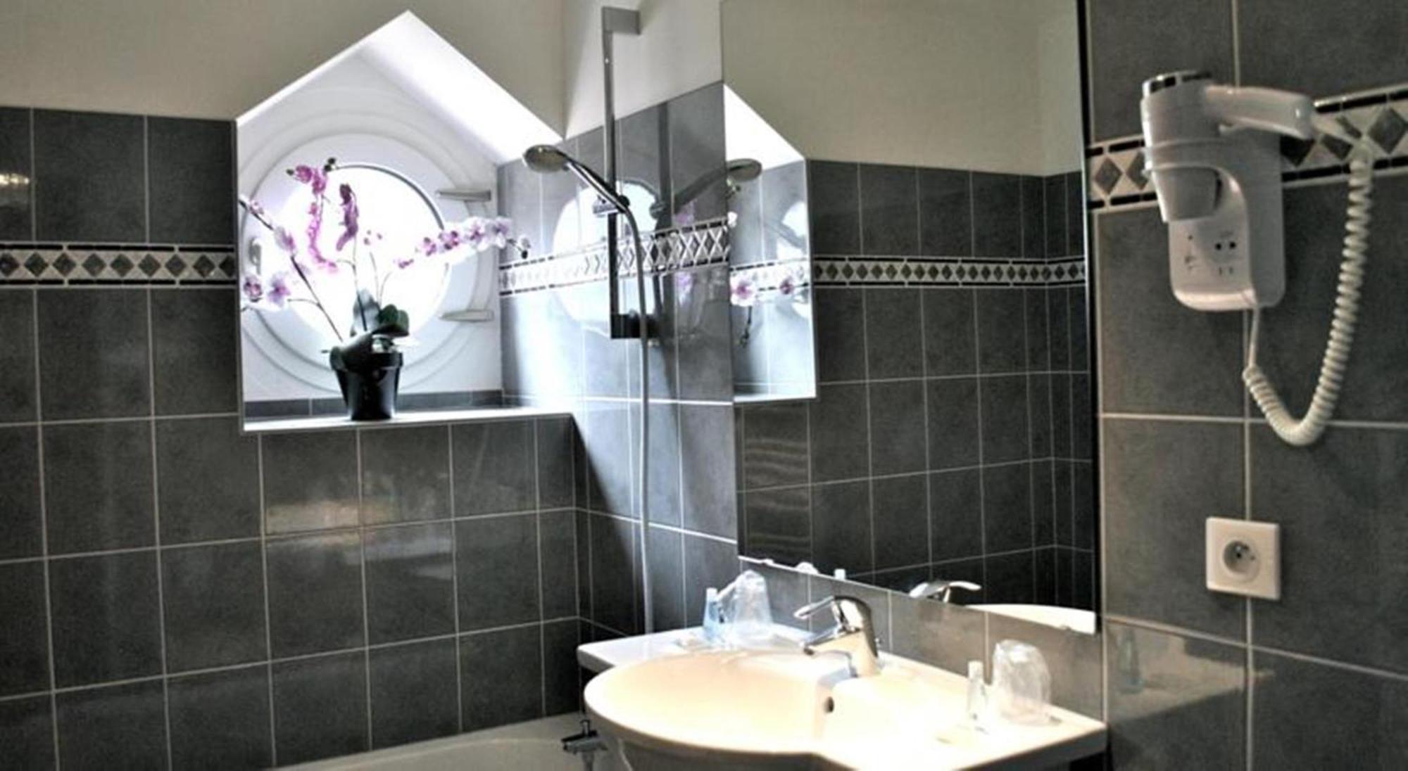 Two-Bedroom Family Suite (4 Adults)