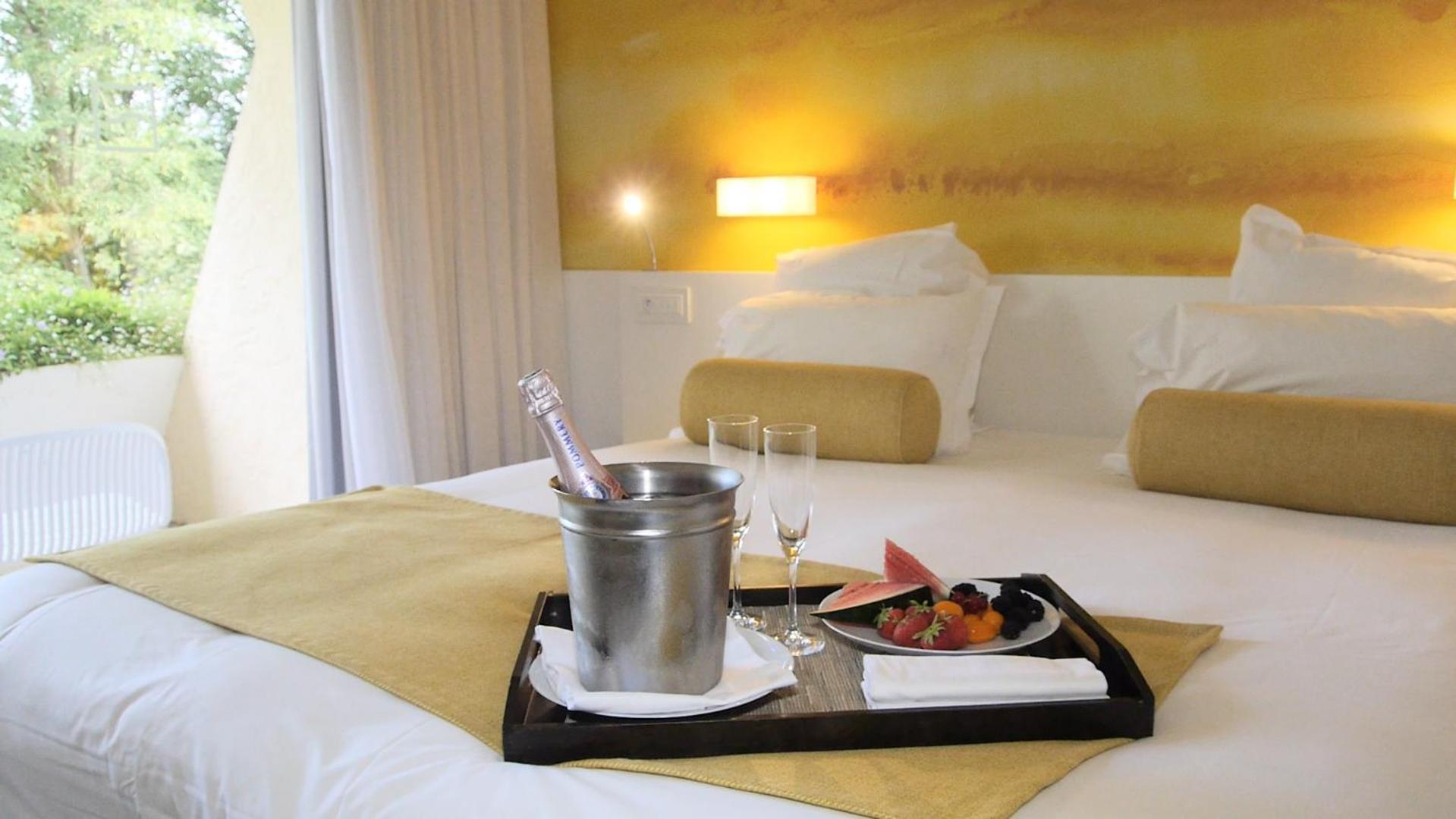 Deluxe Double Room with balcony and Garden View,1012146463:JPEG