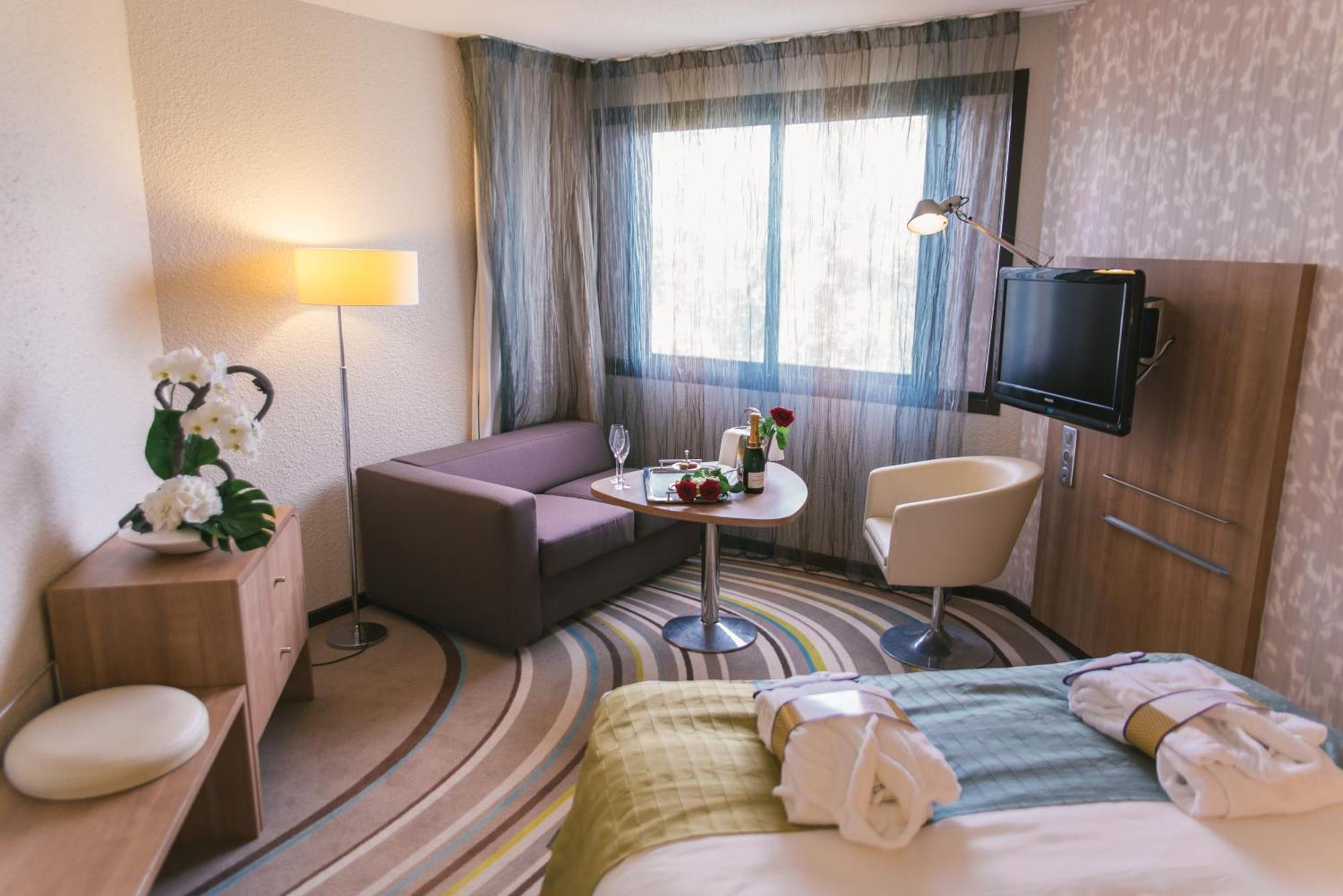 Superior Room with 1 Double Bed and Sofa Garden Side,1717001646:JPEG