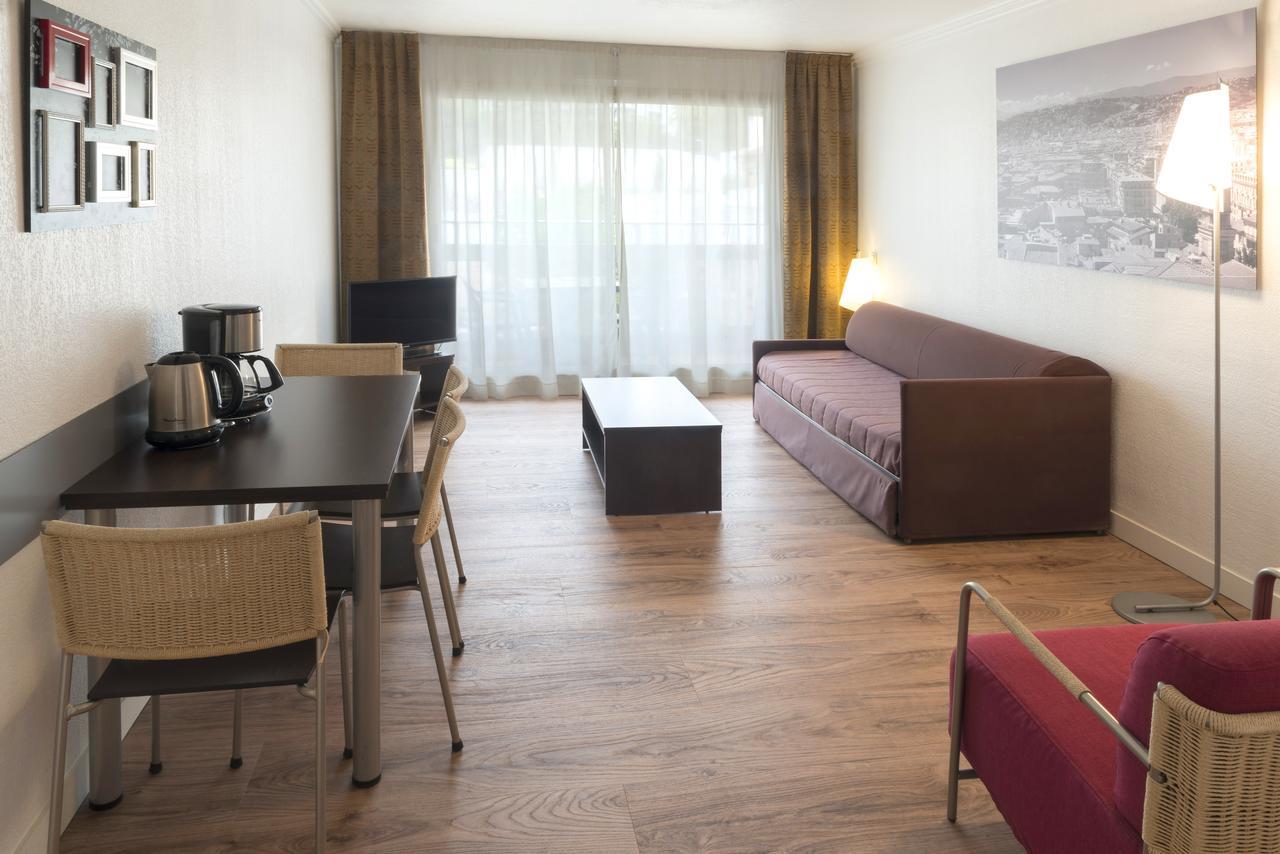 One-Bedroom Apartment with City View (4 Adults),719366020:JPEG