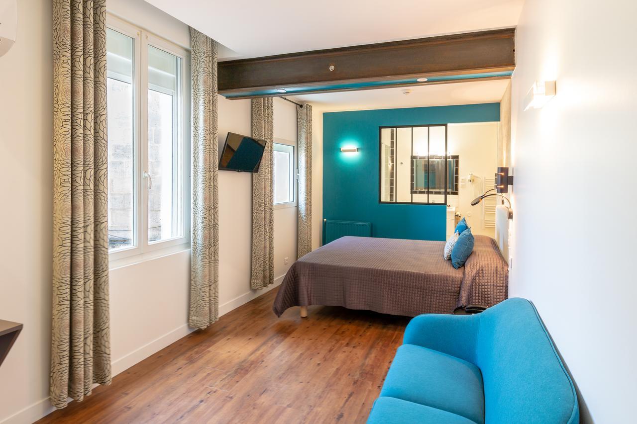 Large Double Room Air-Conditioning