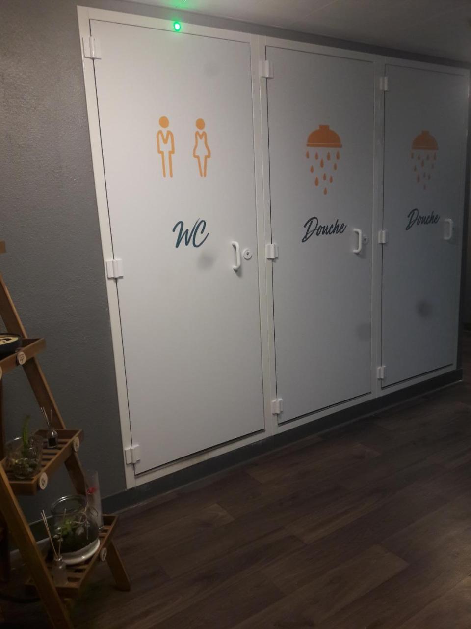 Tandem Room