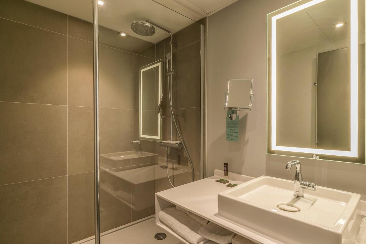 Executive Double Room with Sofa Bed and Lake View,1704904041:JPEG
