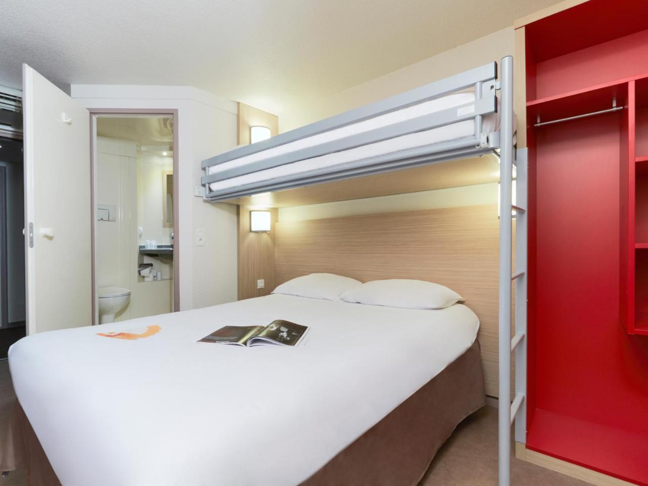 Triple Room 1 Double Bed 1 Single Bed