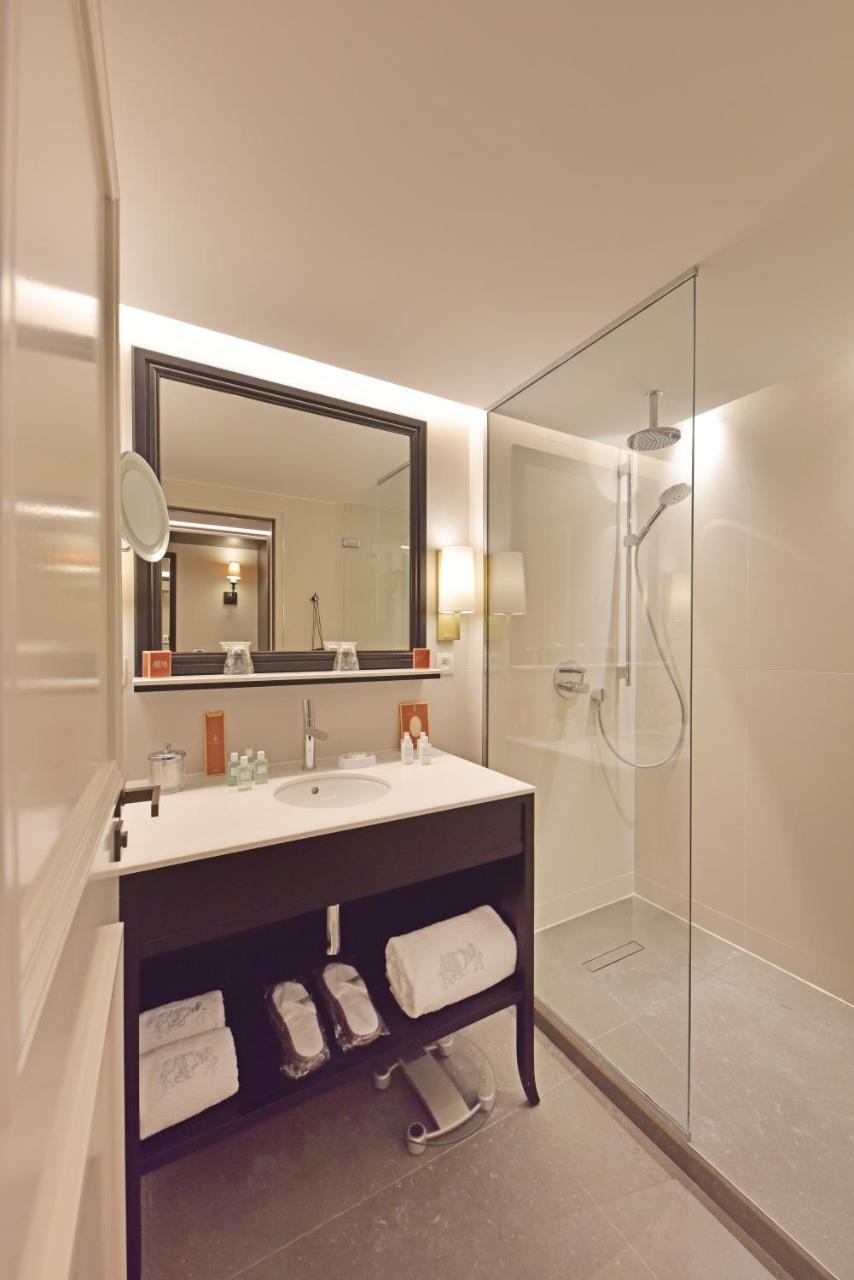 Standard Double Room,799150410:JPEG