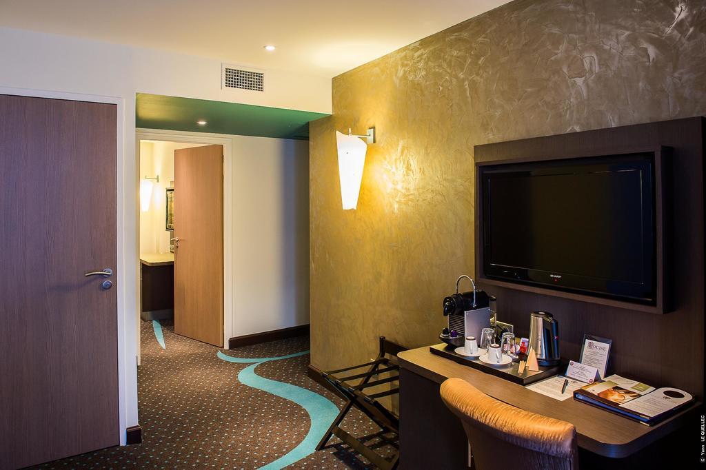 Executive Suite (4 Adults),79515186:JPEG