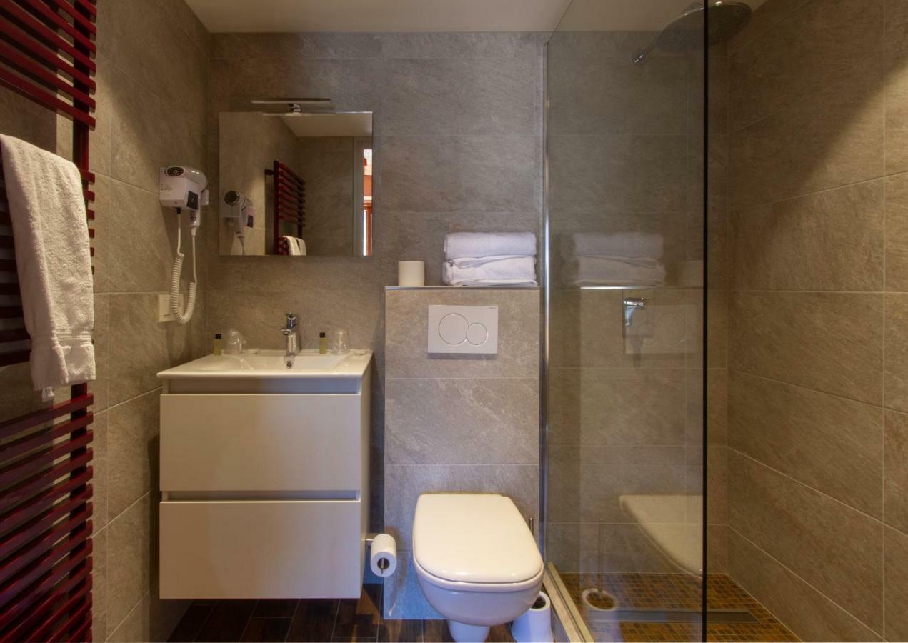 Twin Room with Balcony