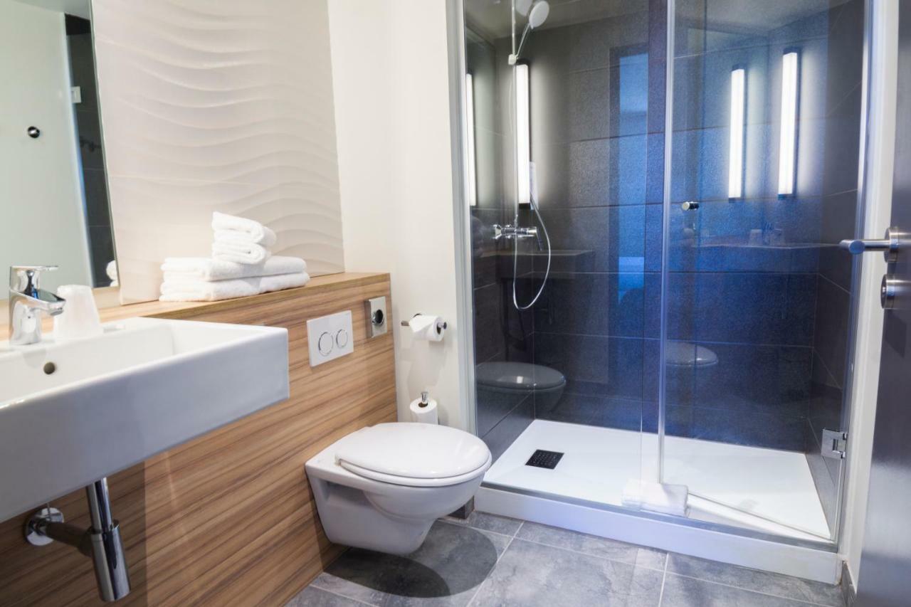 Standard Double Room,1284053680:JPEG