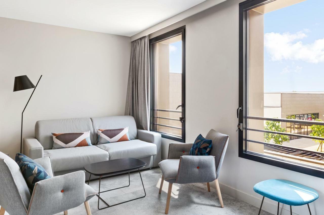 Family Queen Room with Sofa Bed - Non-Smoking