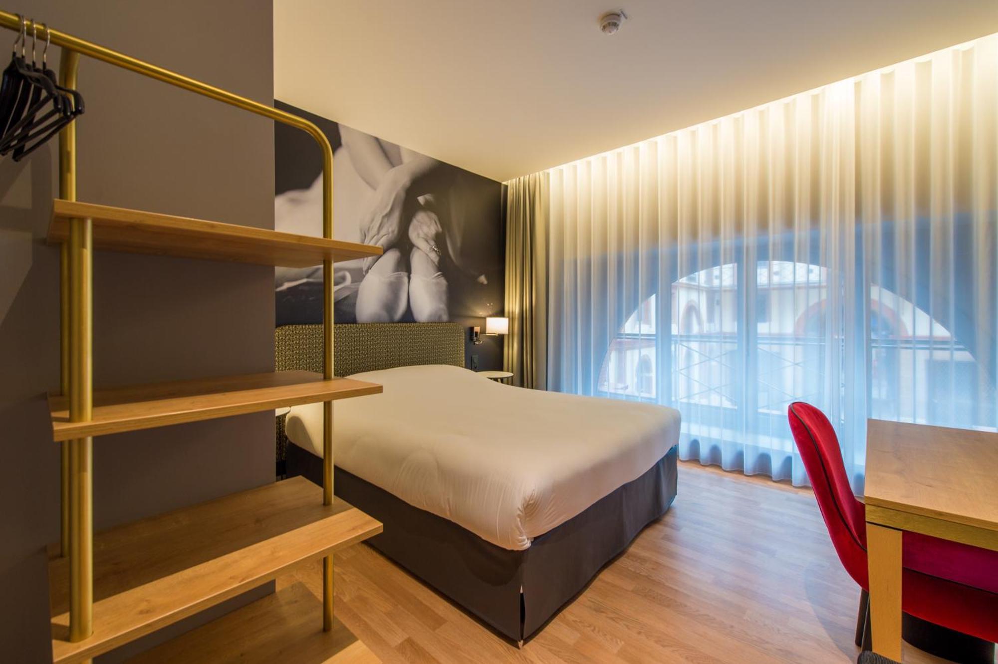 Superior Room with Double Bed,912951085:JPEG
