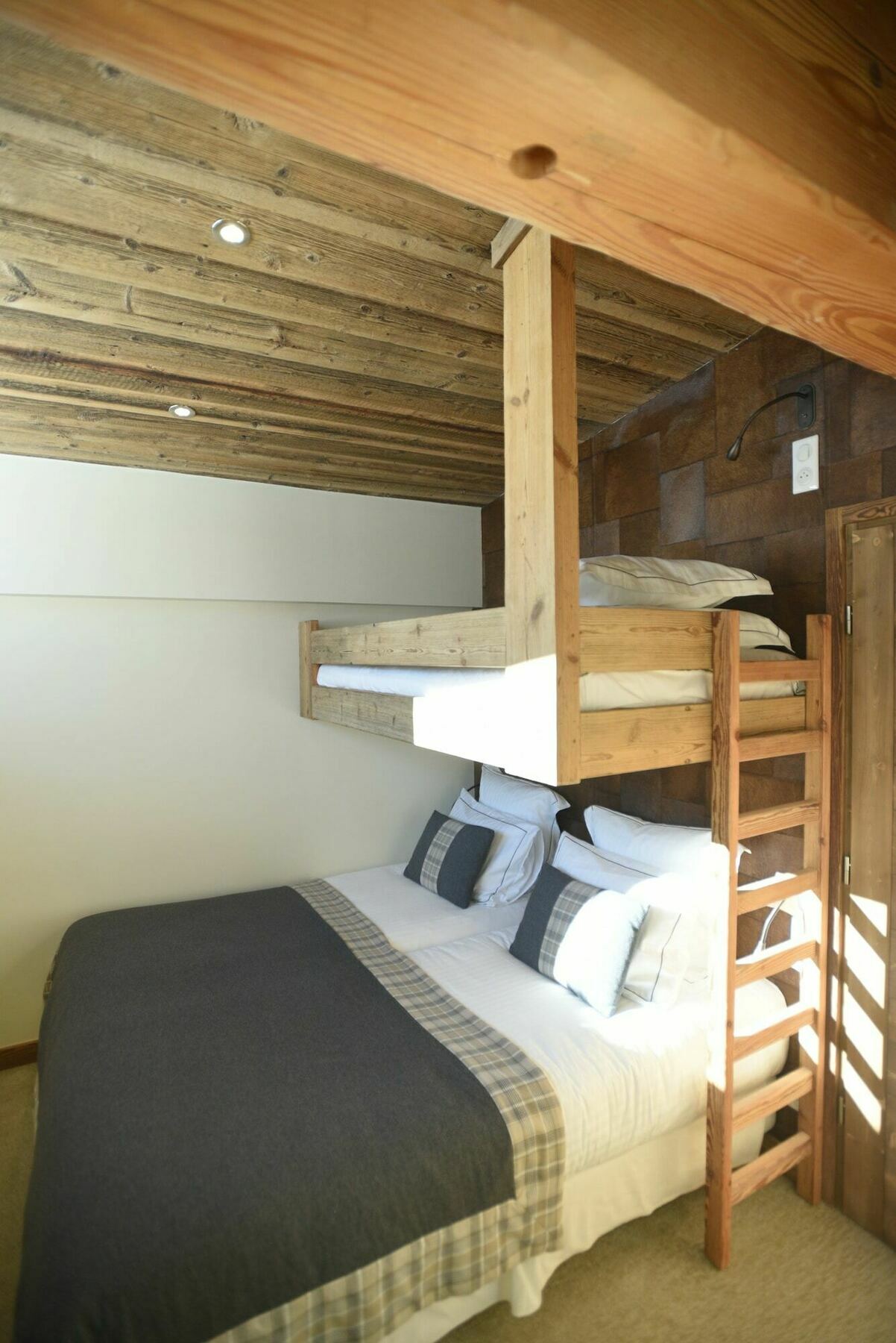 Deluxe Suite - Spa Access Included