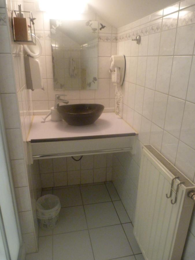 Standard Single Room,1592053980:JPEG