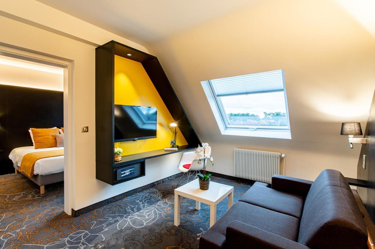 Junior Suite  with SPA Access Included,934154242:JPEG