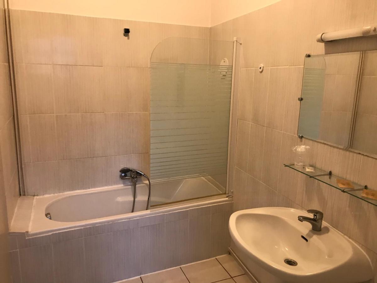 Standard Twin Room,1020359341:JPEG