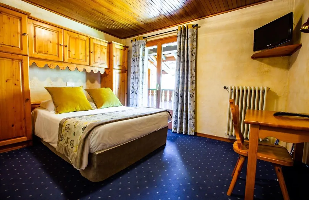 Hotel Les Bruyeres-1