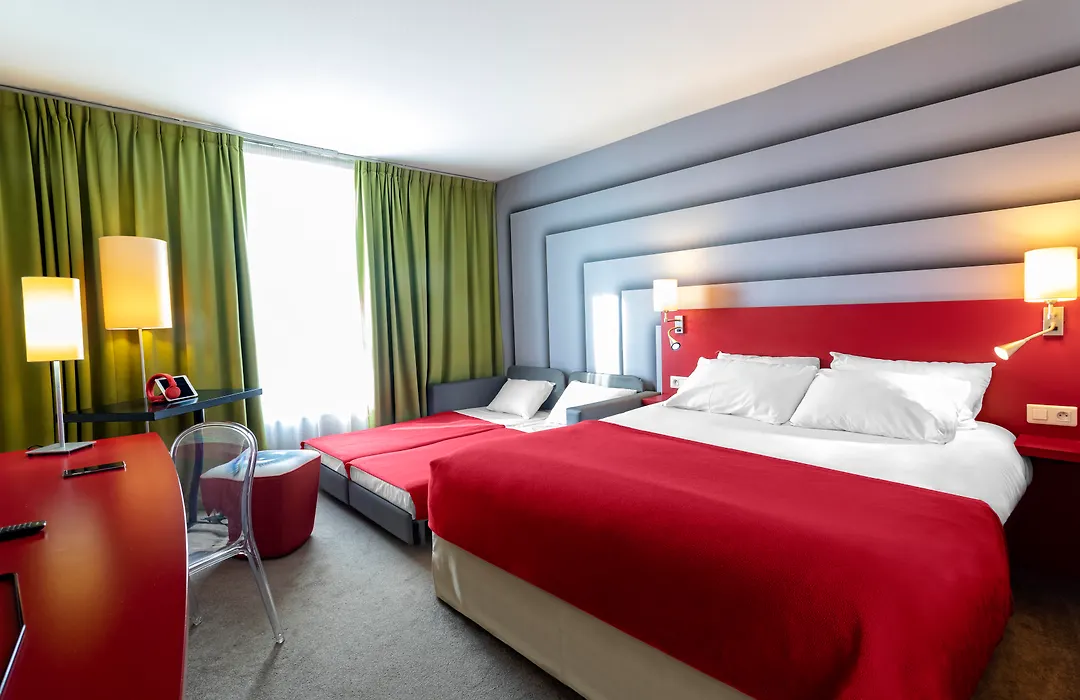Ibis Styles Avignon Sud-1