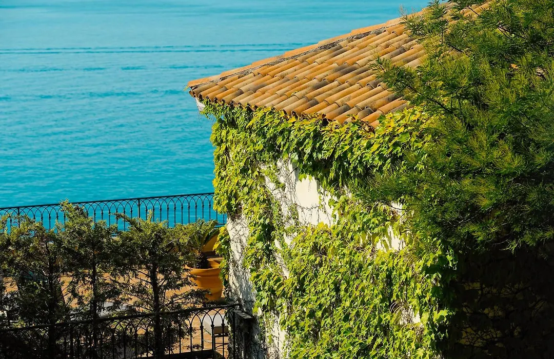 Hotel La Perouse Nice Baie Des Anges-1