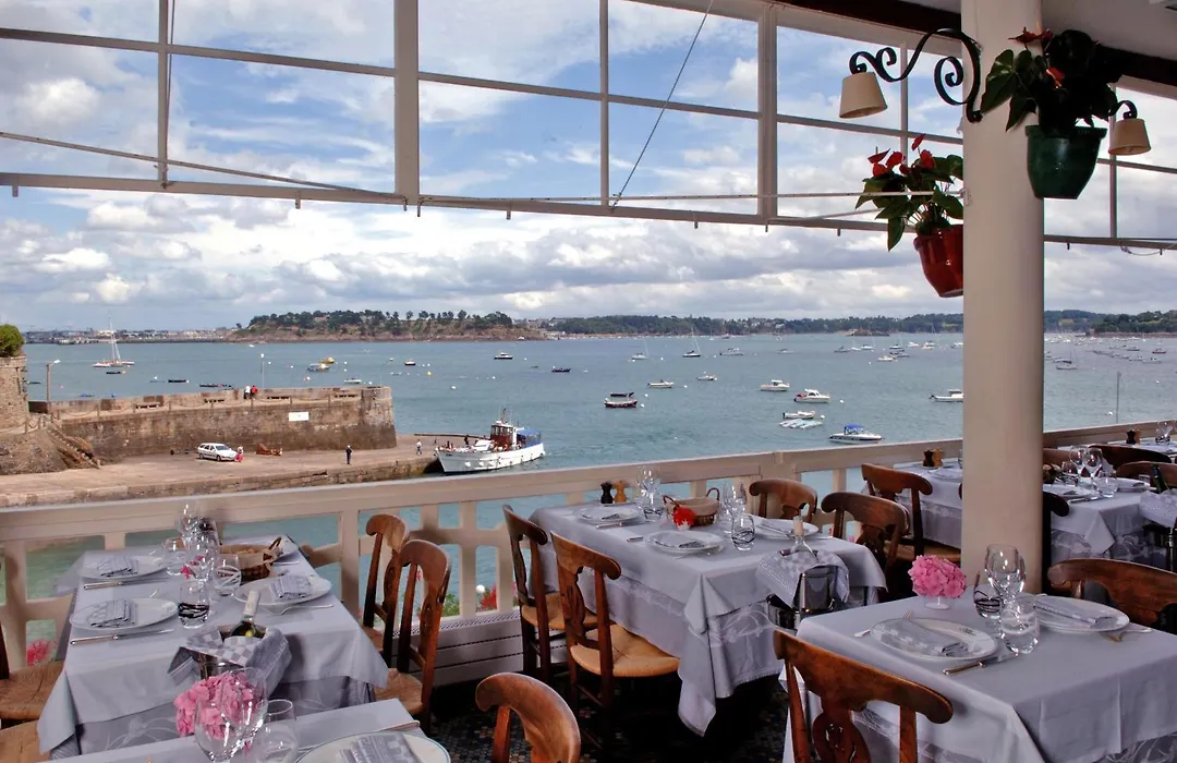 Logis Hotel Restaurant Le Printania-1