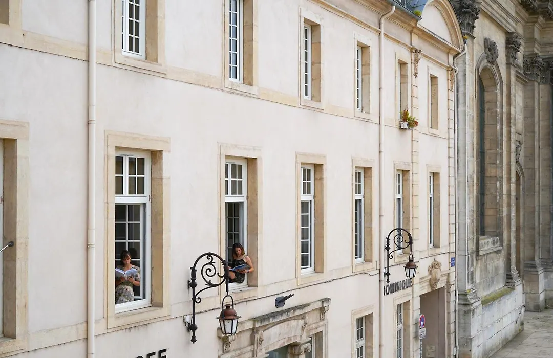 Hotel Litteraire Stendhal Et Spa-1