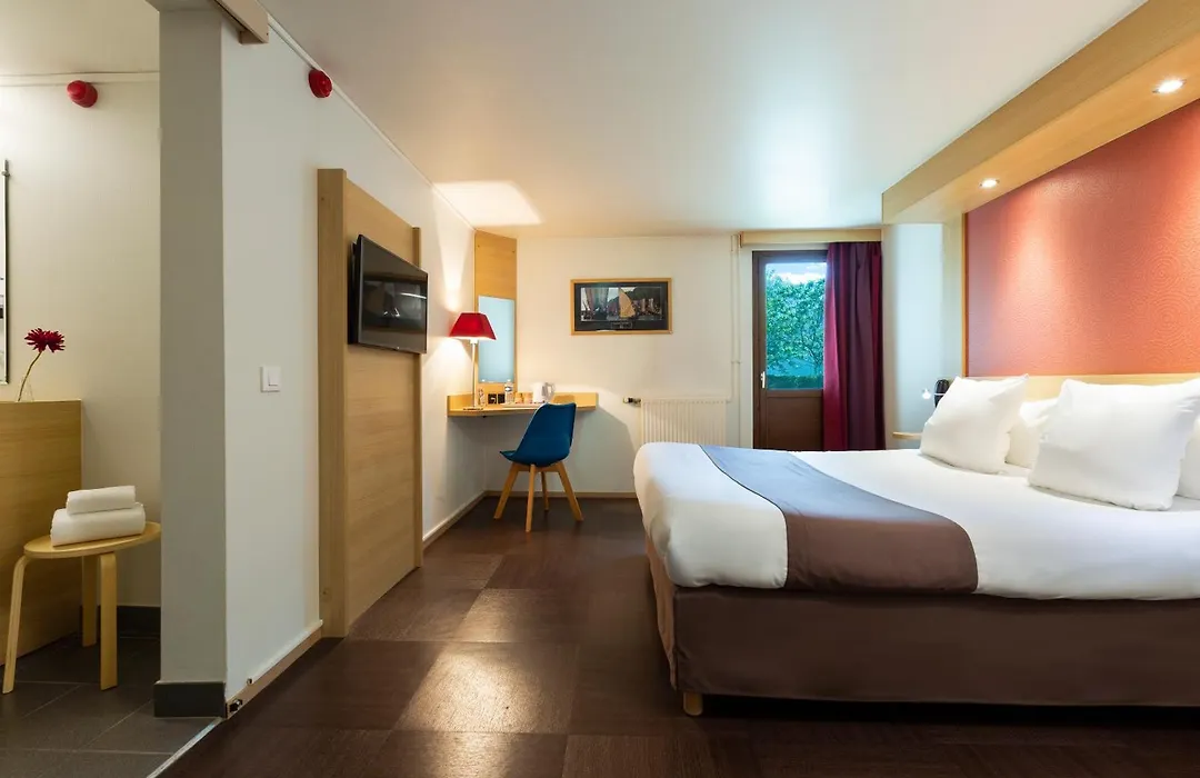 Comfort Hotel Pithiviers-1