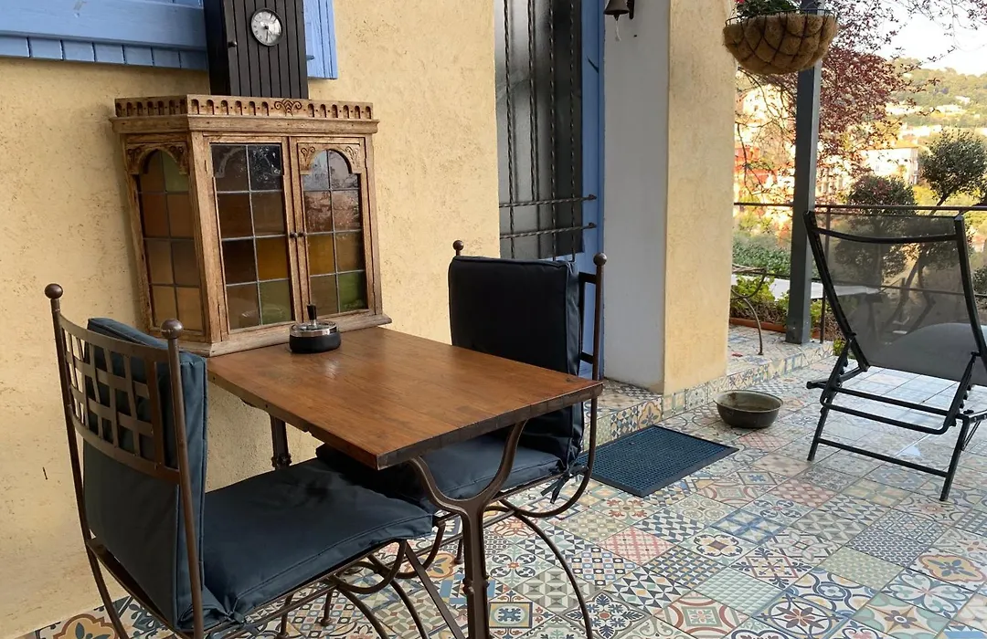 Skylark Bed & Breakfast-1