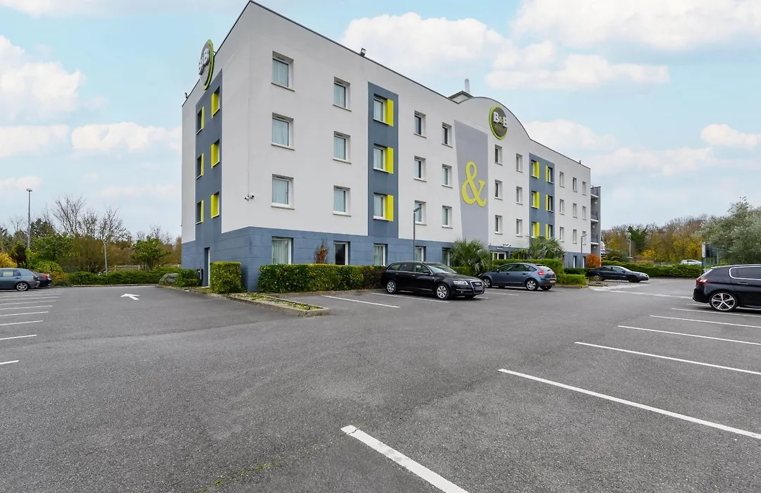 B&B Hotel Creil Chantilly-1