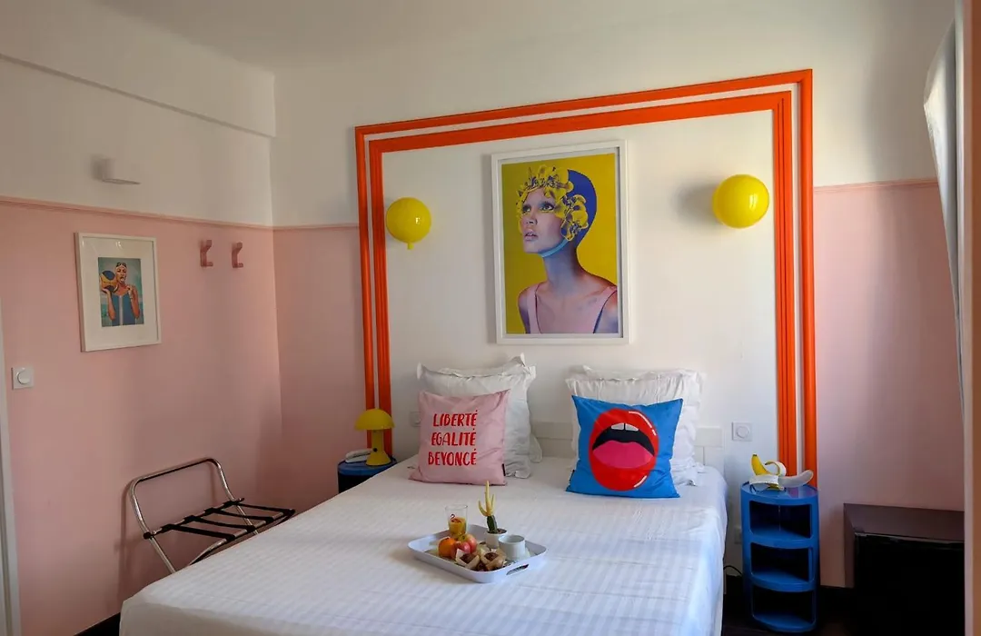 Hotel Mademoiselle-1