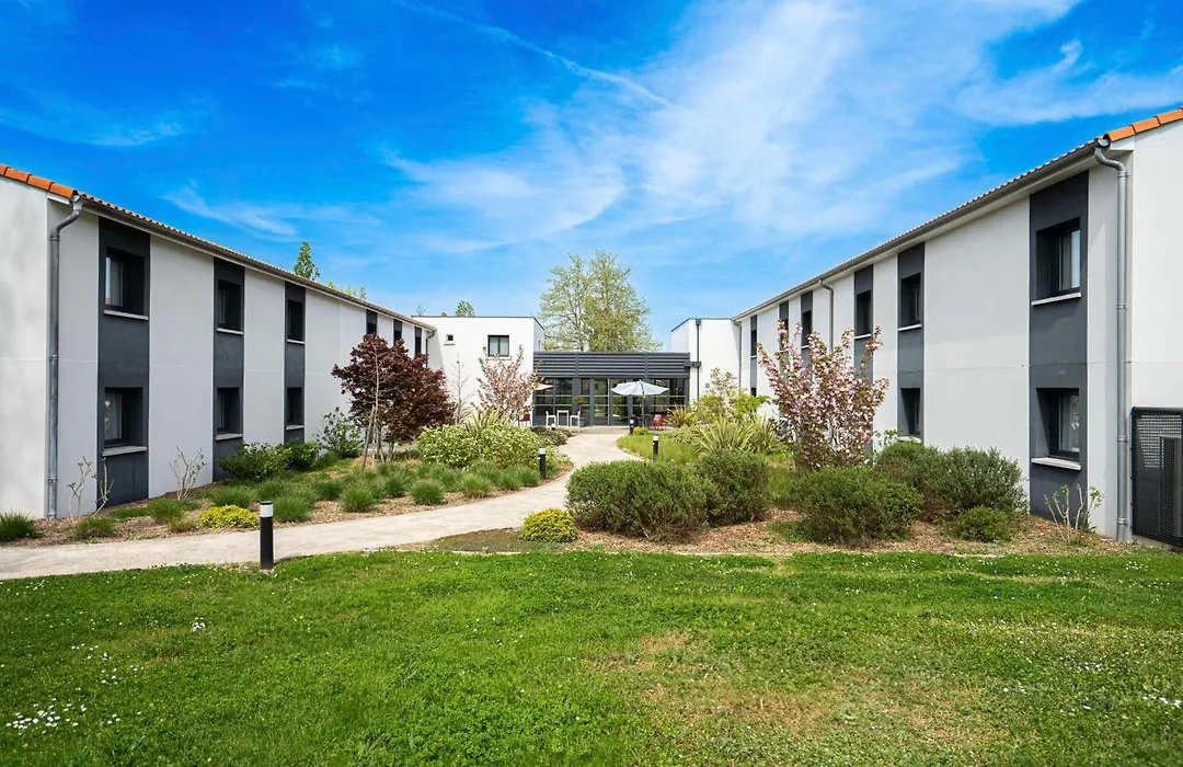 Sure Hotel By Best Western Les Portes De Montauban-1