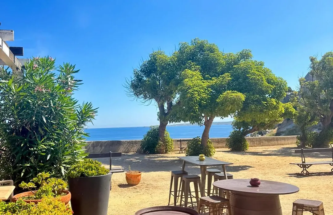 Hotel Restaurant Christophe Colomb-1