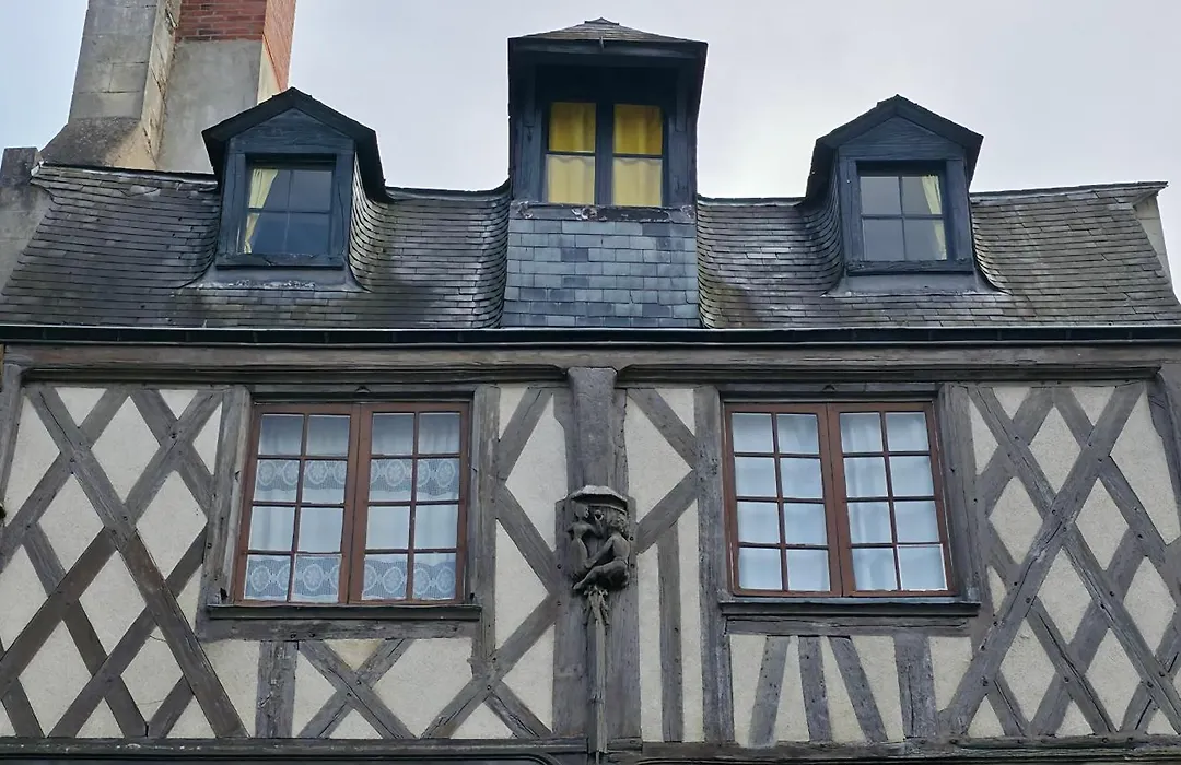 Maison des Acrobates-1