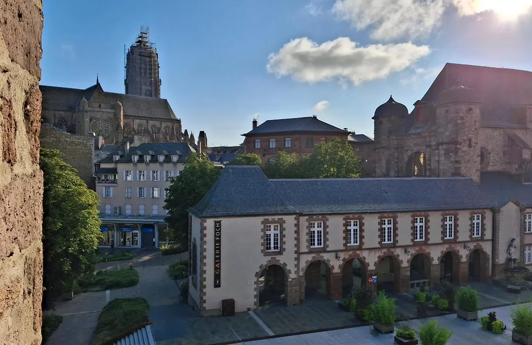 Hotel Tour Maje-1