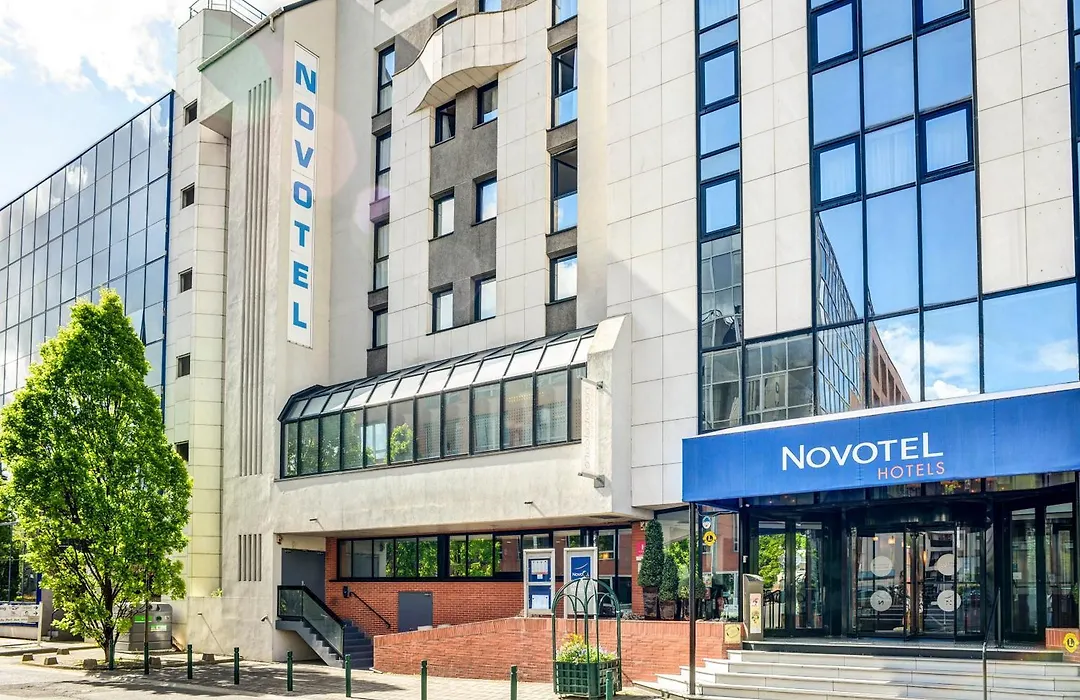 Novotel Paris Suresnes Longchamp-1