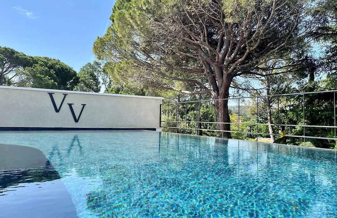 Le Vallon De Valrugues Hotel Spa & Villas-1