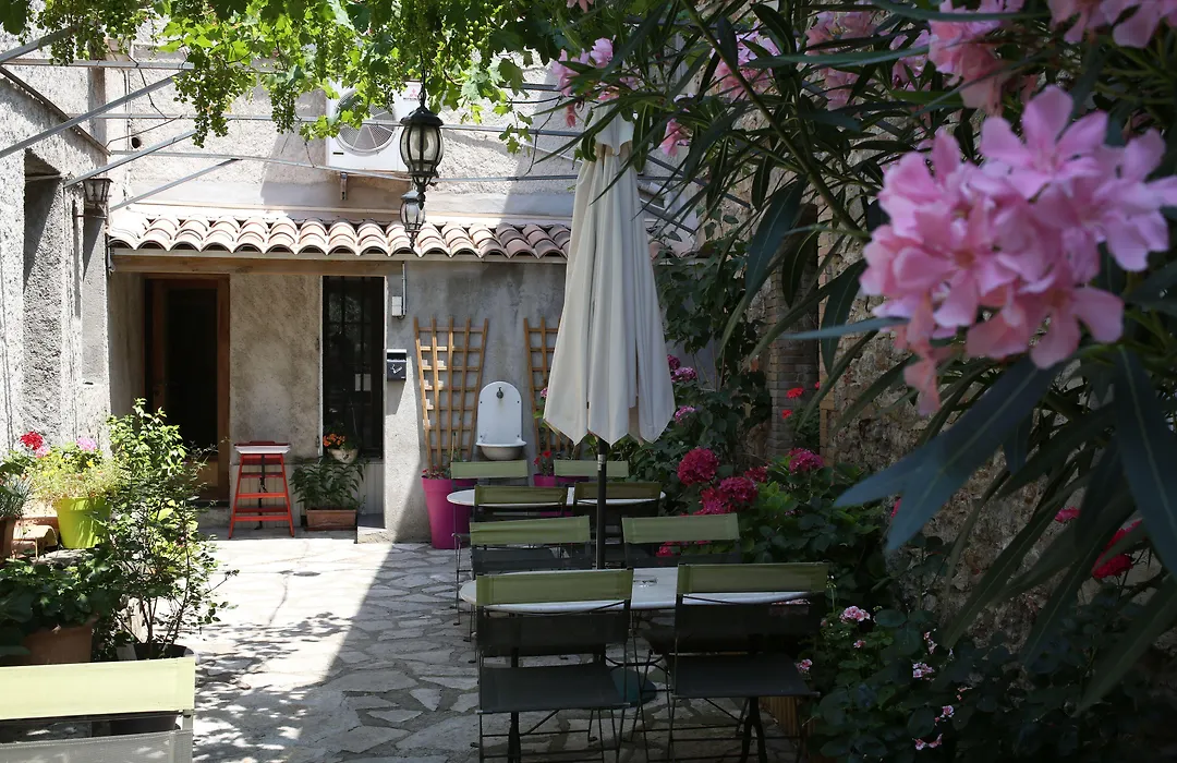 Hotel Du Pont Vieux-1
