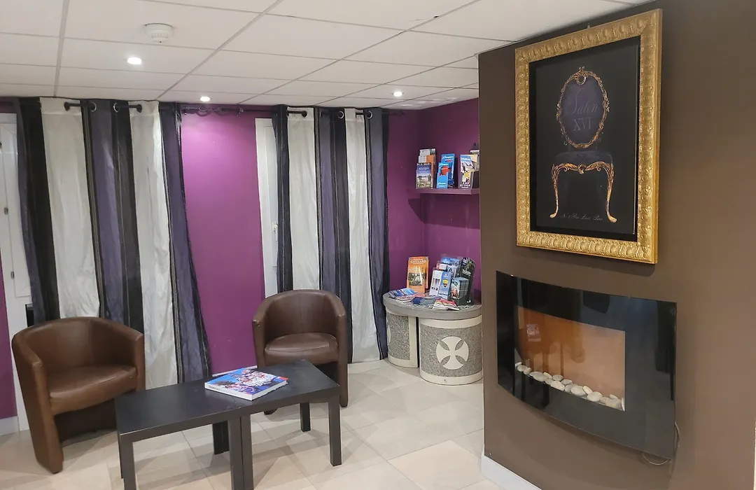 Hotel Le Cosy Blois Villebarou-1
