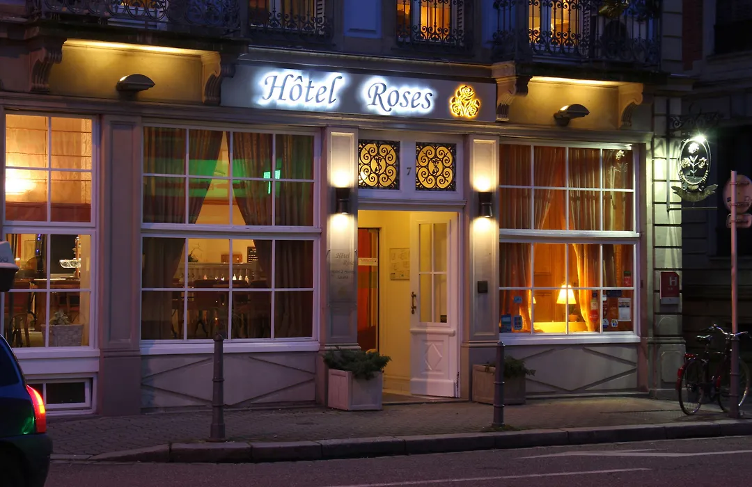 Hotel Roses-1