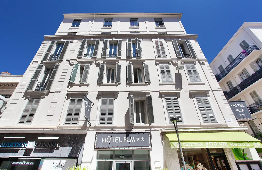 Hotel P.L.M.-1