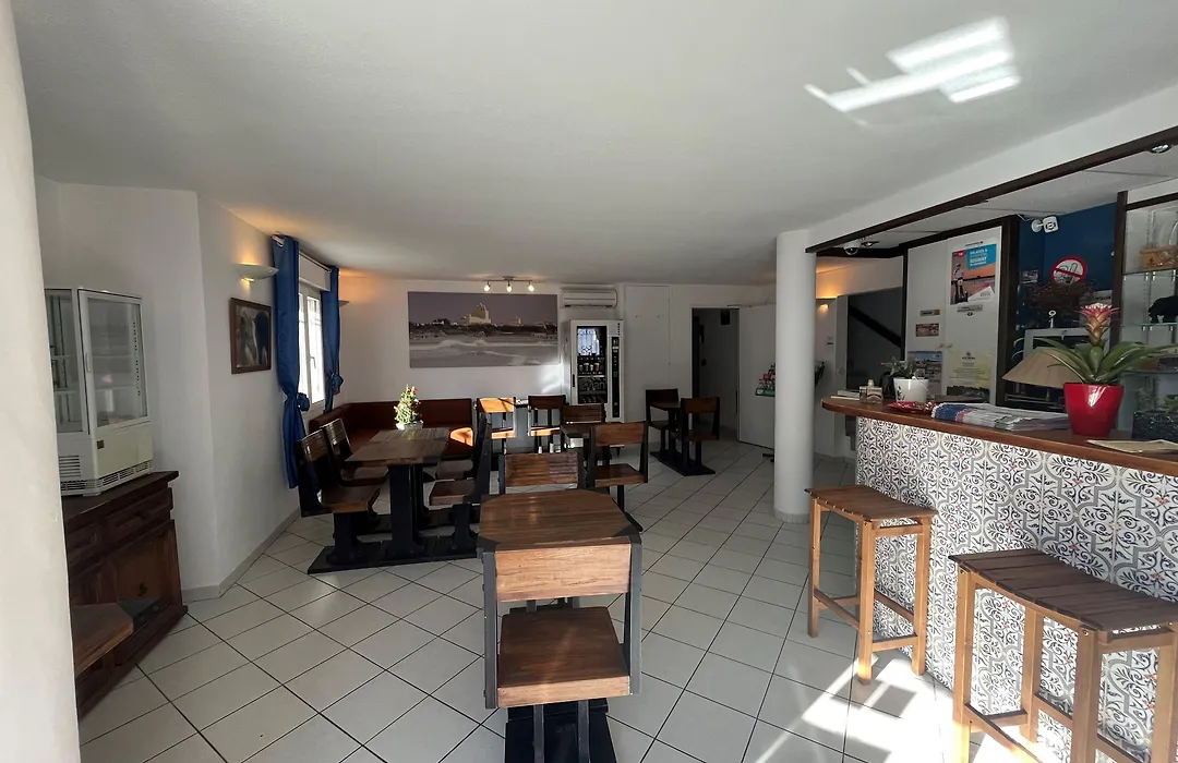 Hotel Les Arcades-1