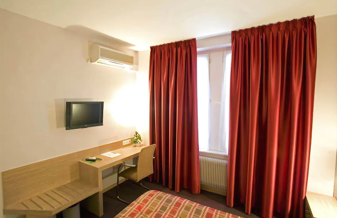 Hotel Vendome-1