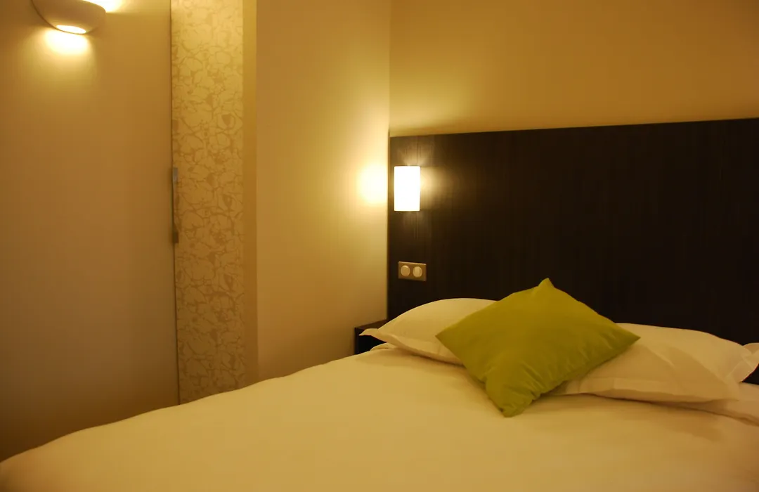 Ruthenium Hotel-1