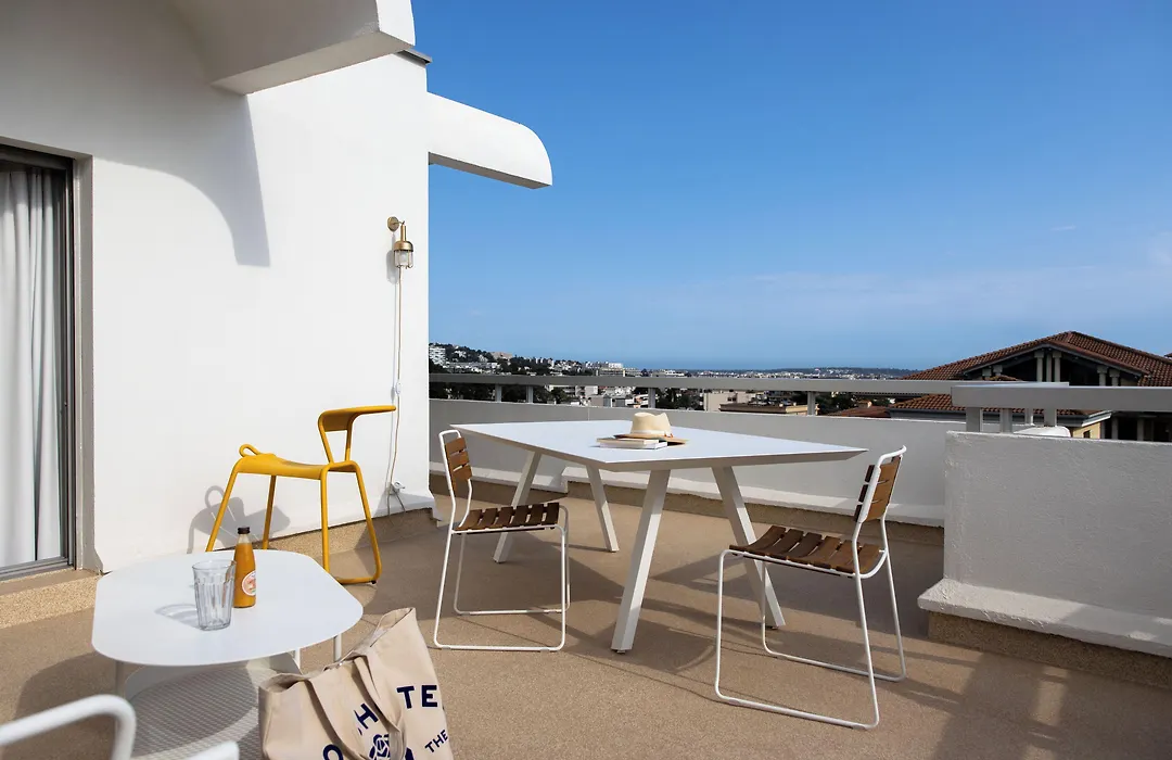 Mob Hotel Cannes-1