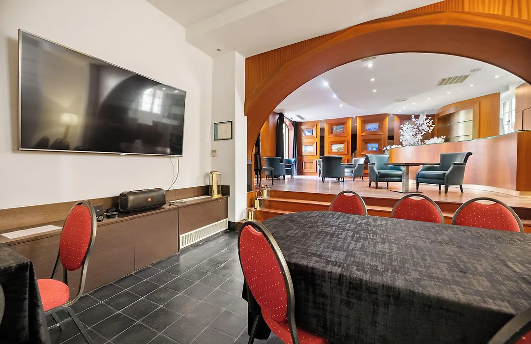 Hotel Pozzo Di Borgo-1