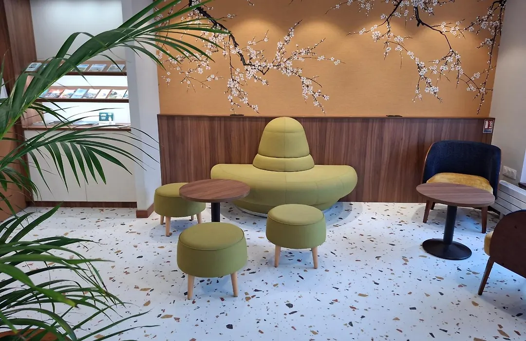 Logis Hotel Rex Lorient-1