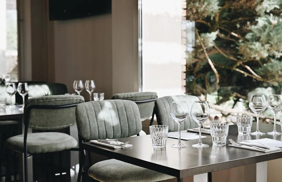 Logis Hotel Nova Renove - Villefranche Sur Saone-1