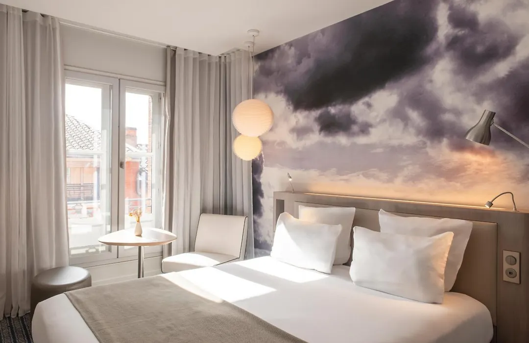 Le Grand Balcon Hotel-1