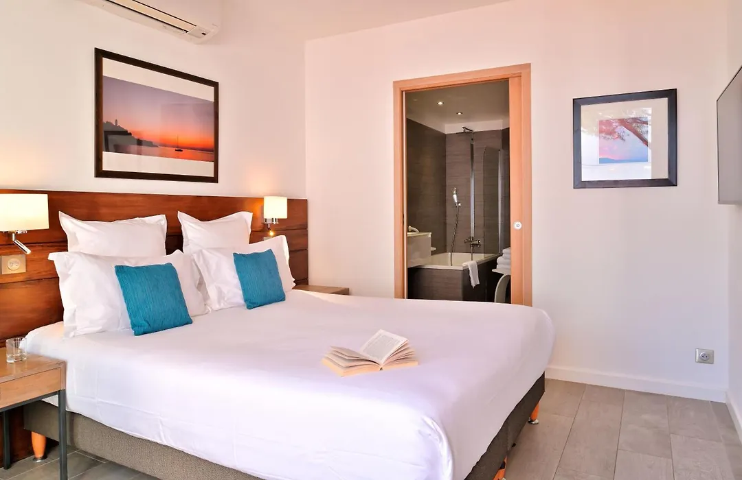 Hotel La Roya-1