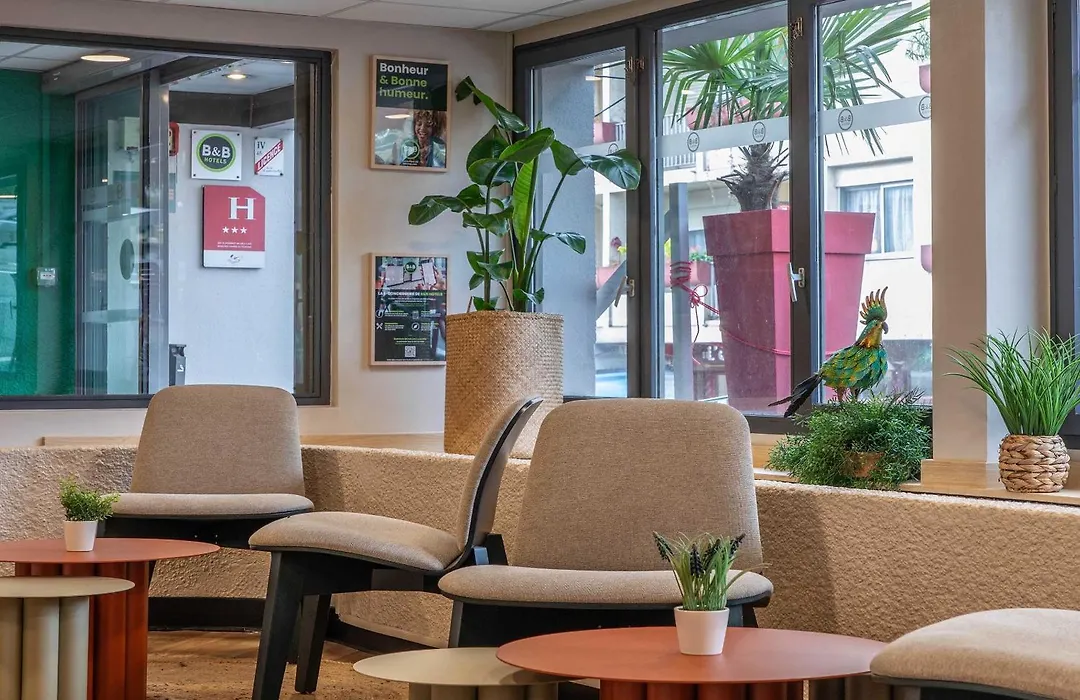 B&B HOTEL Lourdes Centre Gare 3 étoiles-1