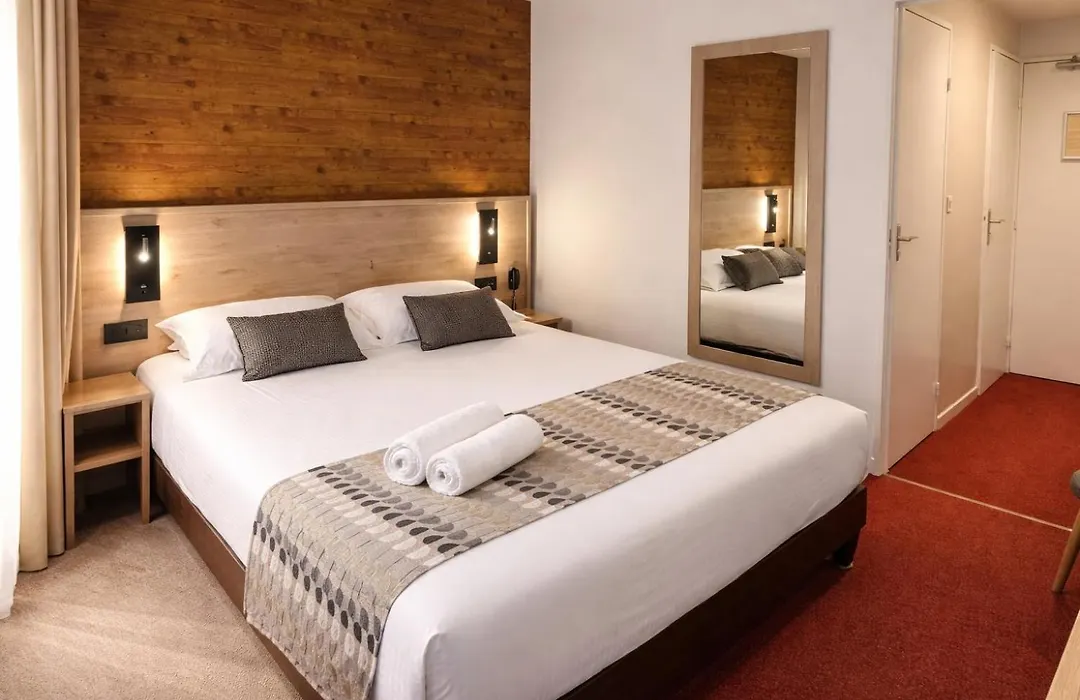 Logis Hotel Le Lac-1